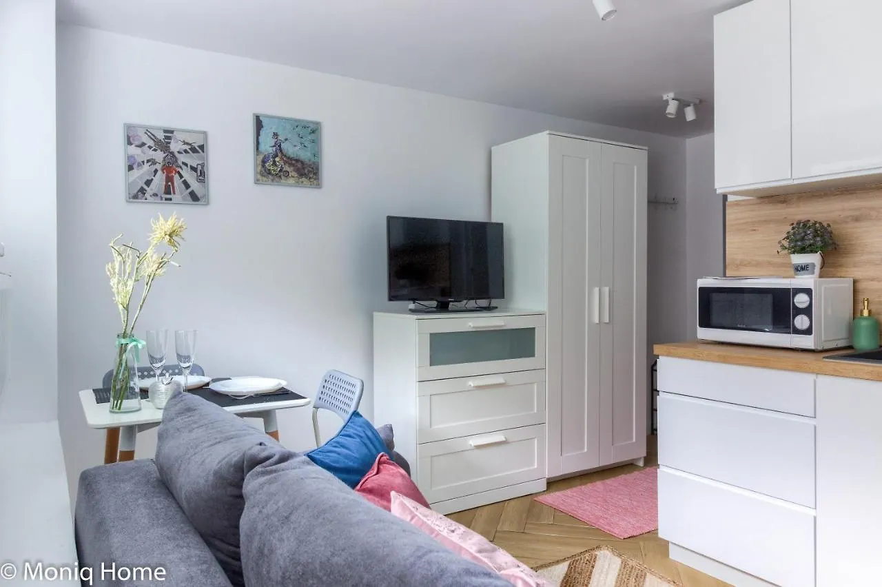 وارسو M&R Apartament Smart&Bright Batorego 16, Netflix, Free Wifi, Metro I Park Pole Mokotowskie, Stodola, Self Check-In, 5 Minut Od Centrum 0*,